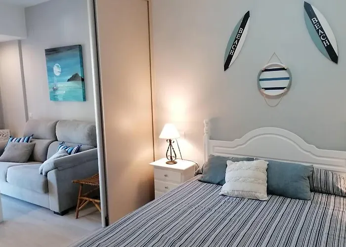 42 Eurosol, A 5 Min Carihuela Apartment *